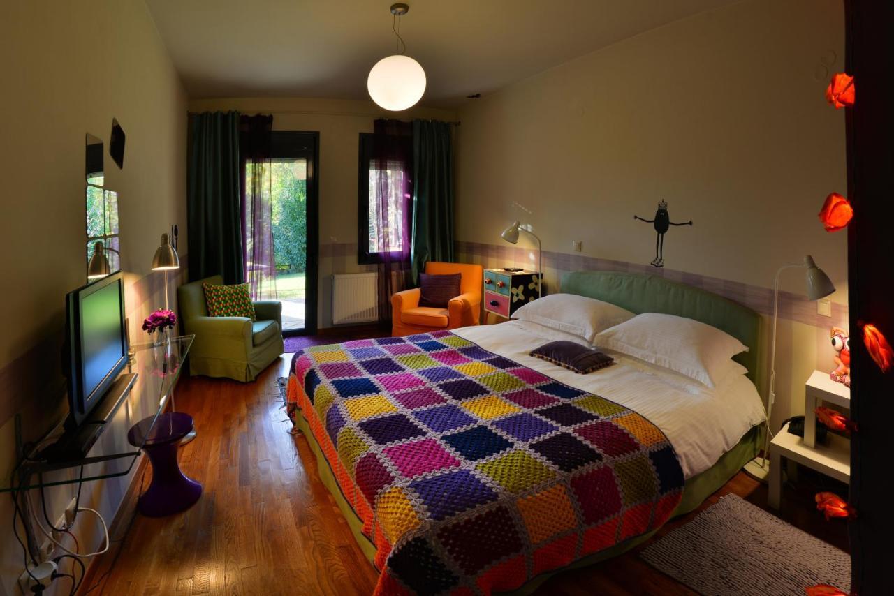 Astra Hotel Kasztaniá Kültér fotó