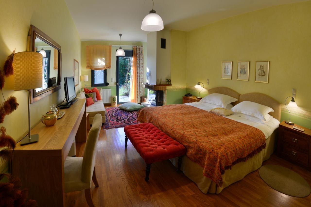 Astra Hotel Kasztaniá Kültér fotó